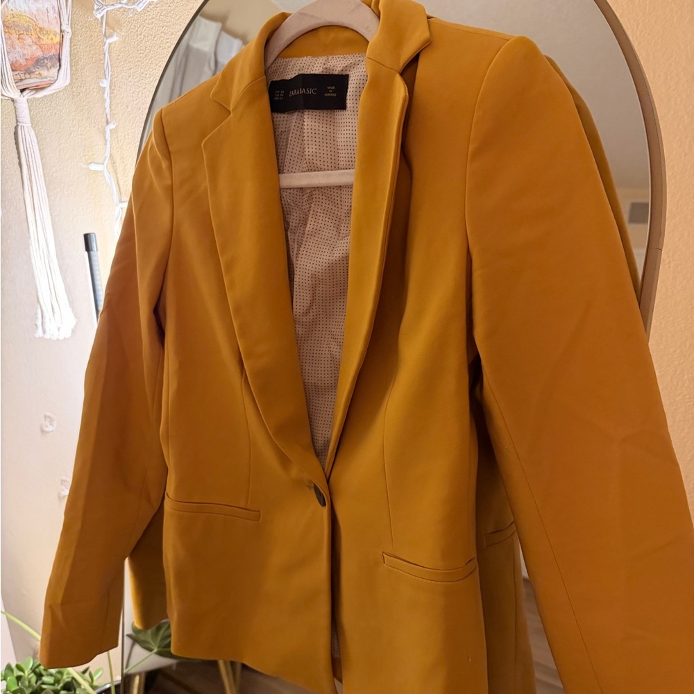 Zara Women's Yellow Blazer